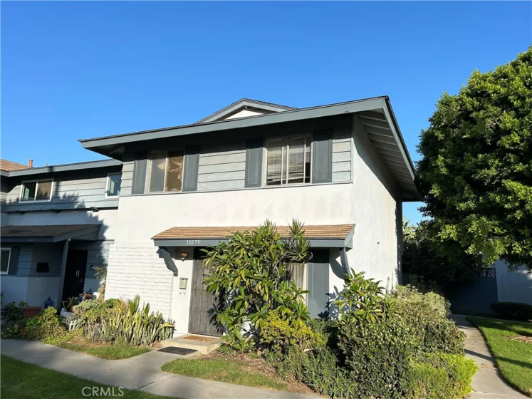 11079 Robinson Drive photo 1