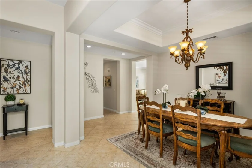 4001 Balmoral photo 18