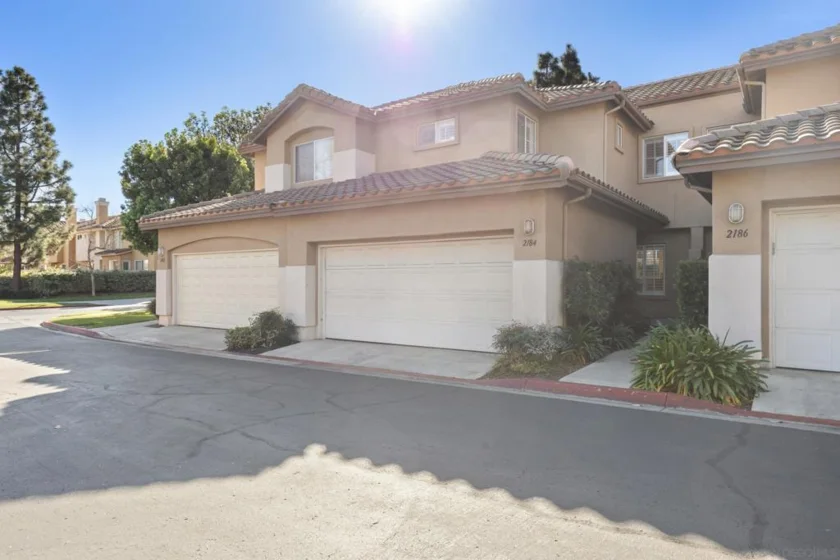 2184 Lago Ventana photo 1