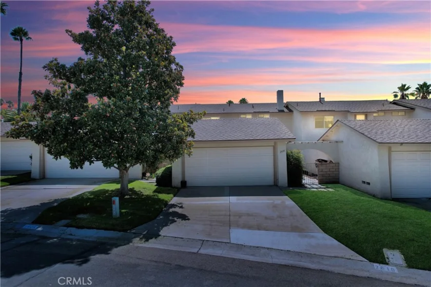 2610 Mangrove Way photo 1