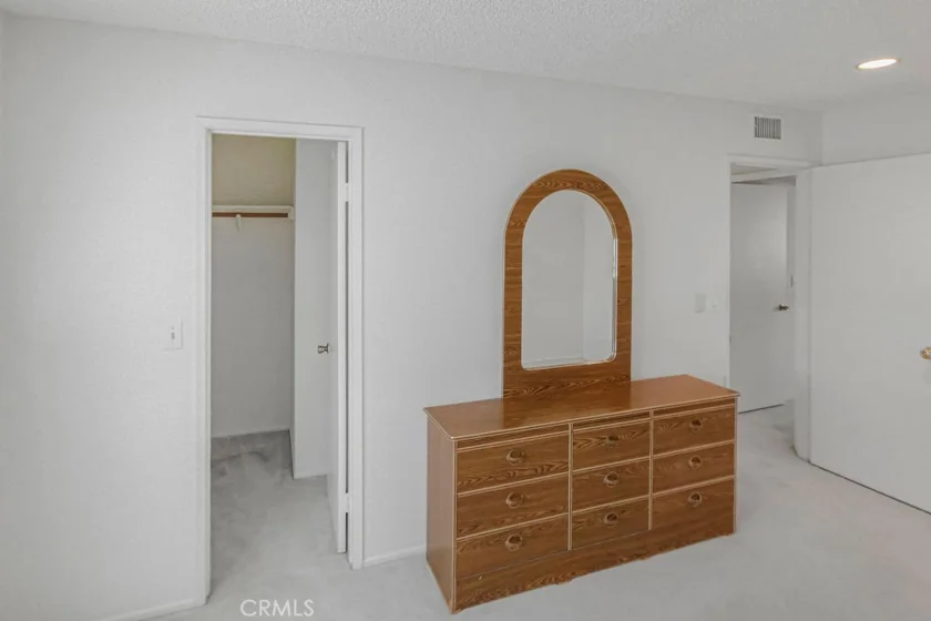 1427 Hillandale photo 17