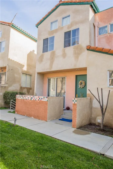 13901 Olive View Lane #6 photo 1
