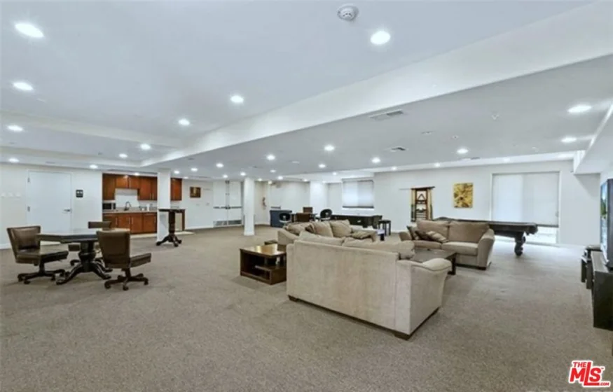 14412 Killion Street #205 photo 32