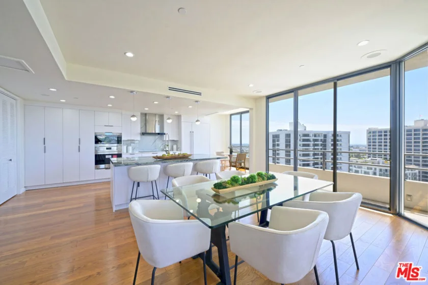 10601 Wilshire Boulevard #1404 photo 15