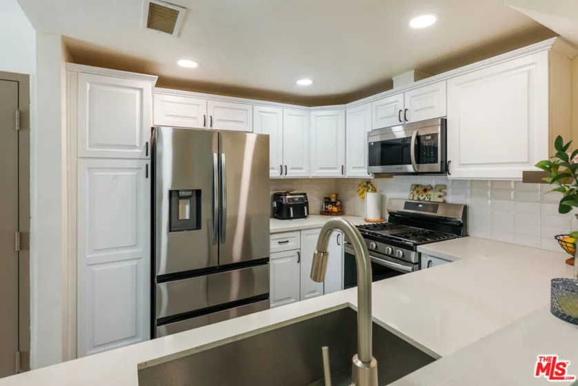 9376 Moonbeam Avenue #9 photo 7