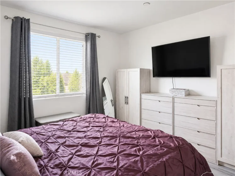 13951 Sherman Way #301 photo 9
