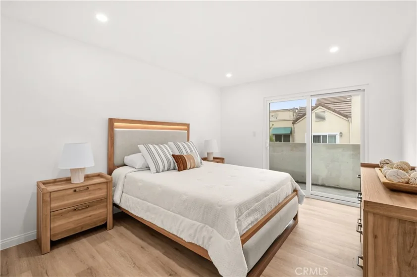 433 E Tamarack #149 photo 10