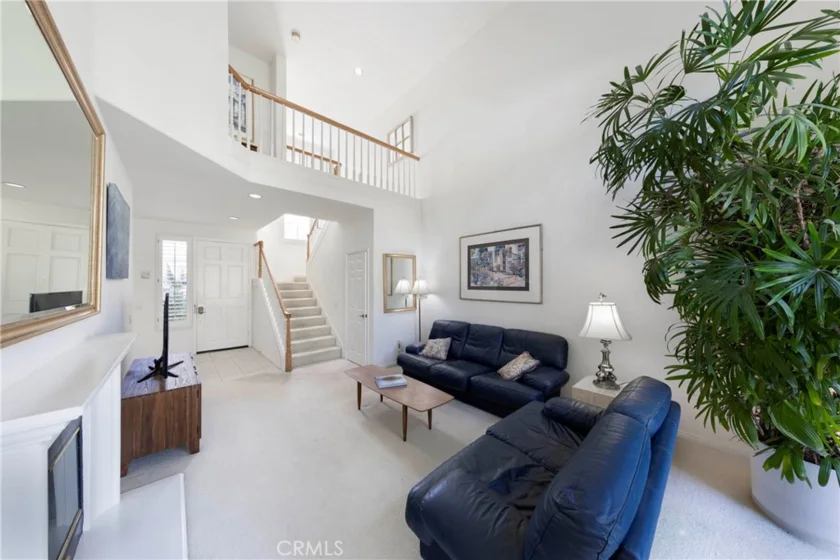 8 Longbourn Aisle photo 5