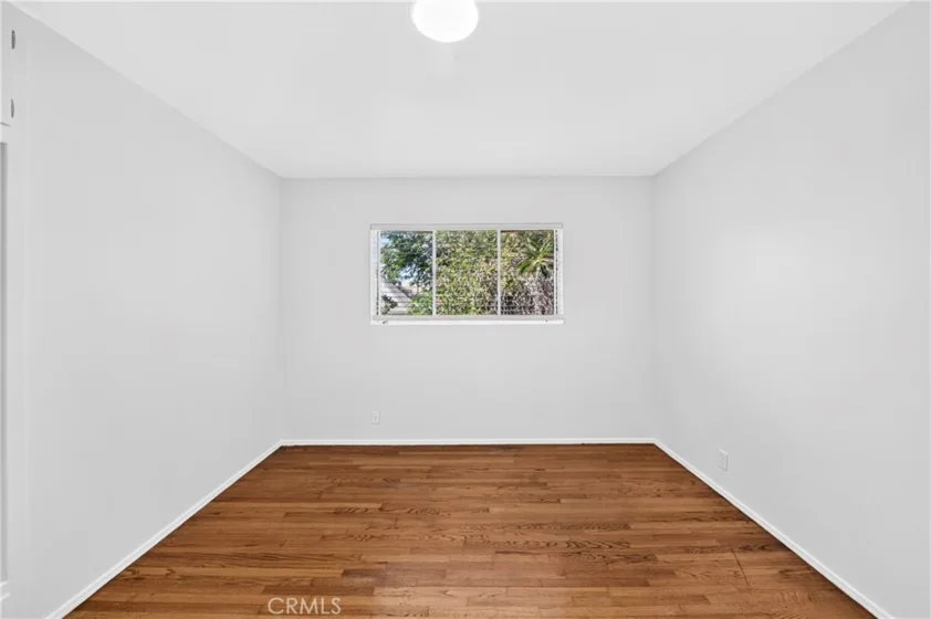 728 Cedar photo 20