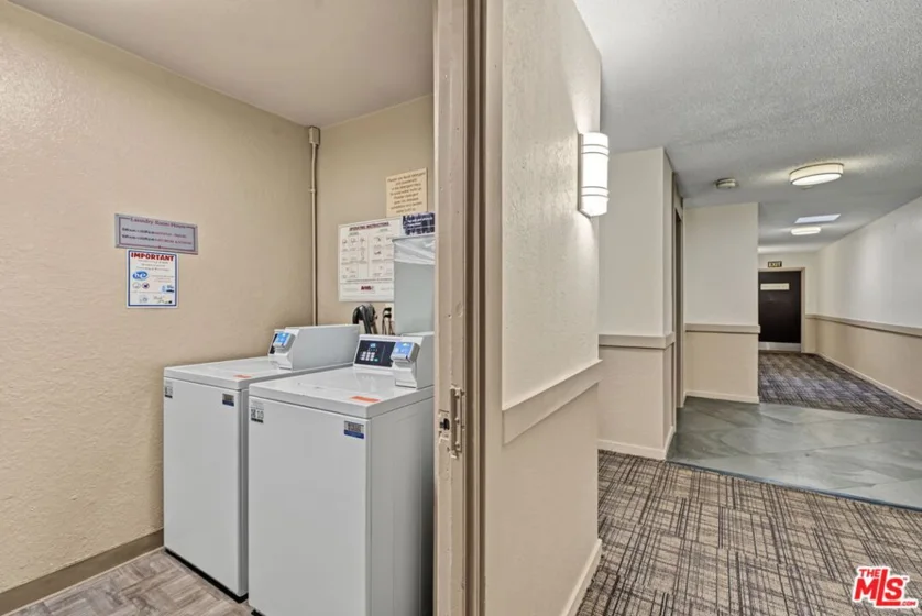 740 N Kings Road #314 photo 34