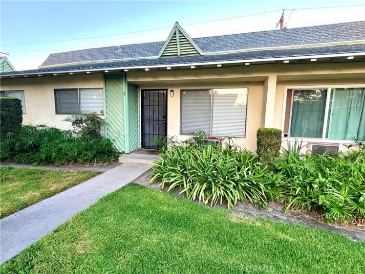 15712 Pasadena #8 photo 1