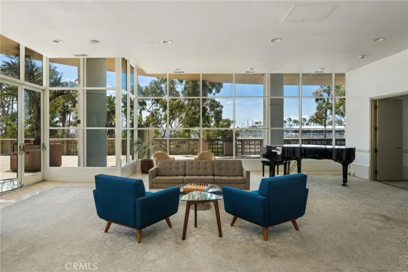 700 E Ocean #706 photo 15