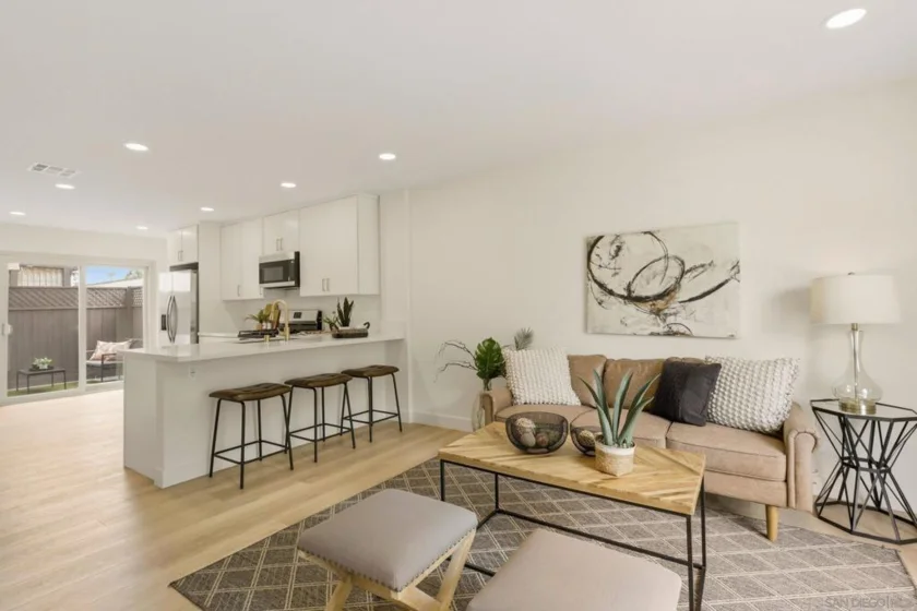 415 Woodlawn Avenue #D photo 1