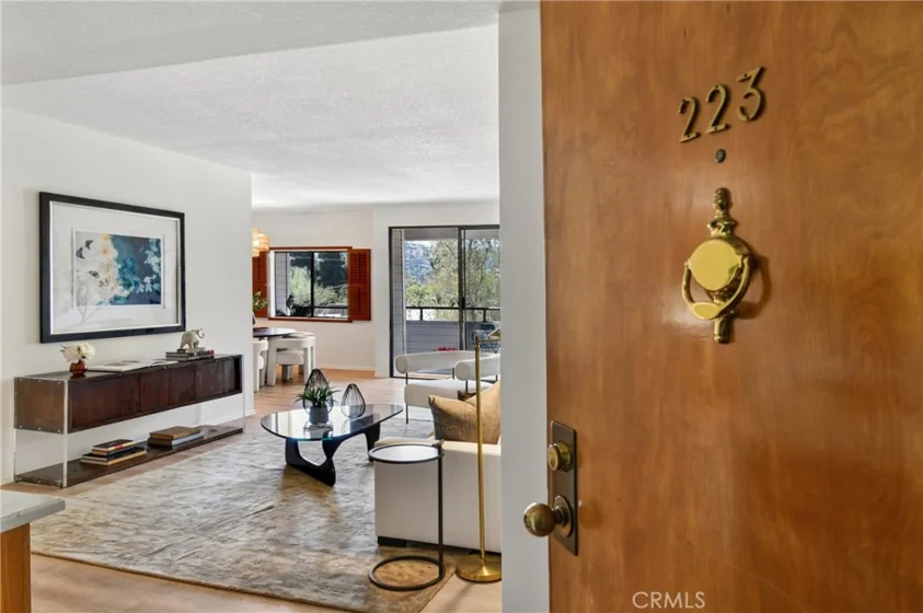 13331 Moorpark #223 photo 2