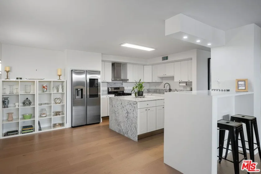 9950 Durant Drive #504 photo 1