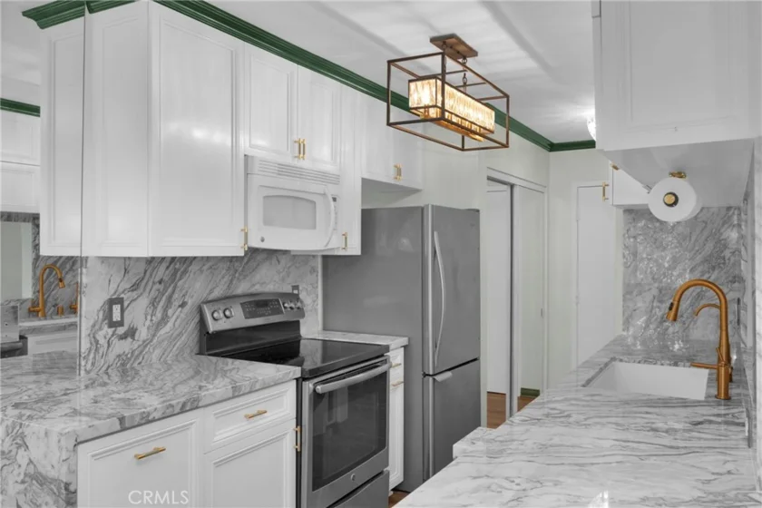 1351 N Orange Drive #205 photo 2