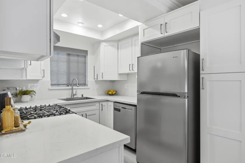 10274 Tujunga Canyon Boulevard #7 photo 3
