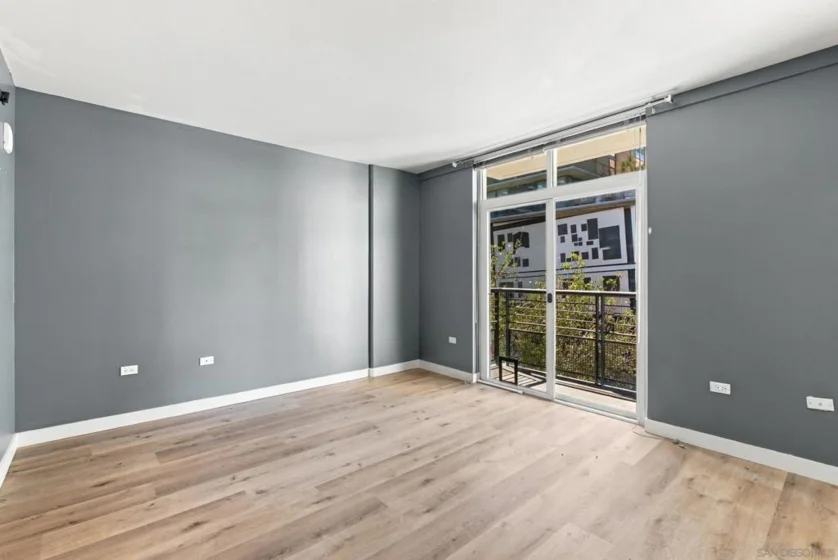 425 W Beech Street #314 photo 10