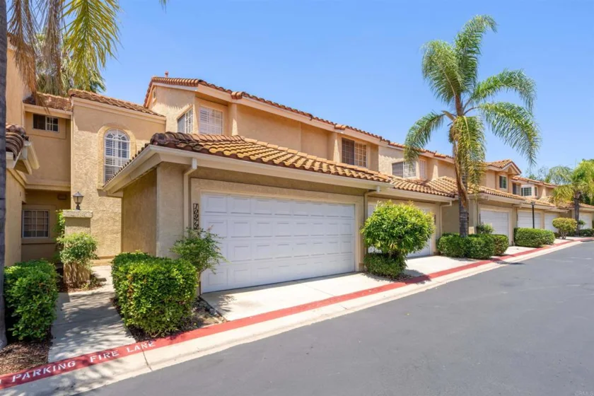 10972 Creekbridge Place photo 1