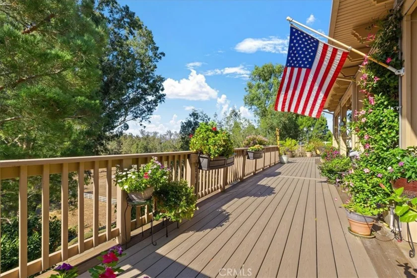 42926 Joshua Tree Court photo 32