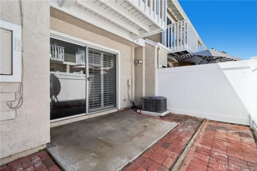 73 Bentwood Lane photo 34