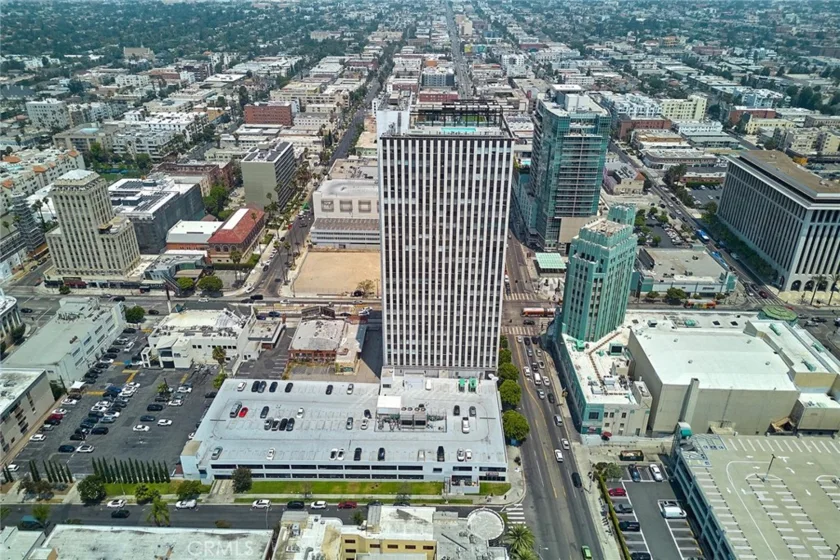 3810 Wilshire #1904 photo 19
