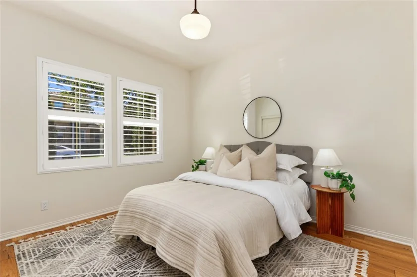 31 Roycroft photo 14