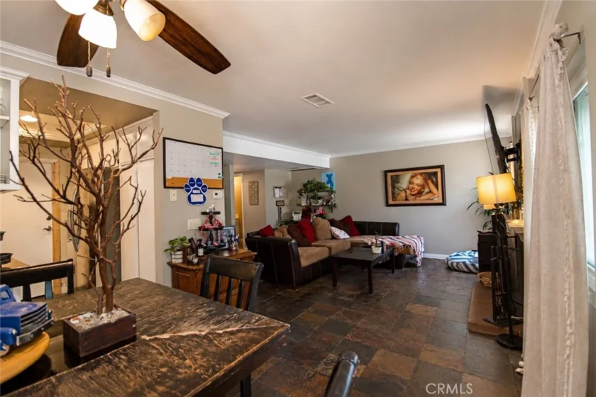 5406 Villa Way photo 5