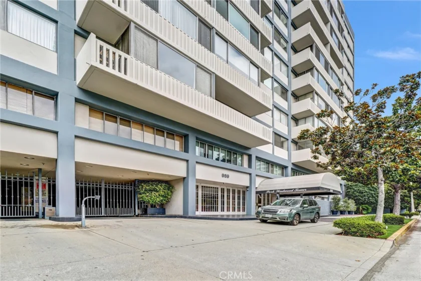 969 Hilgard Avenue #706 photo 1