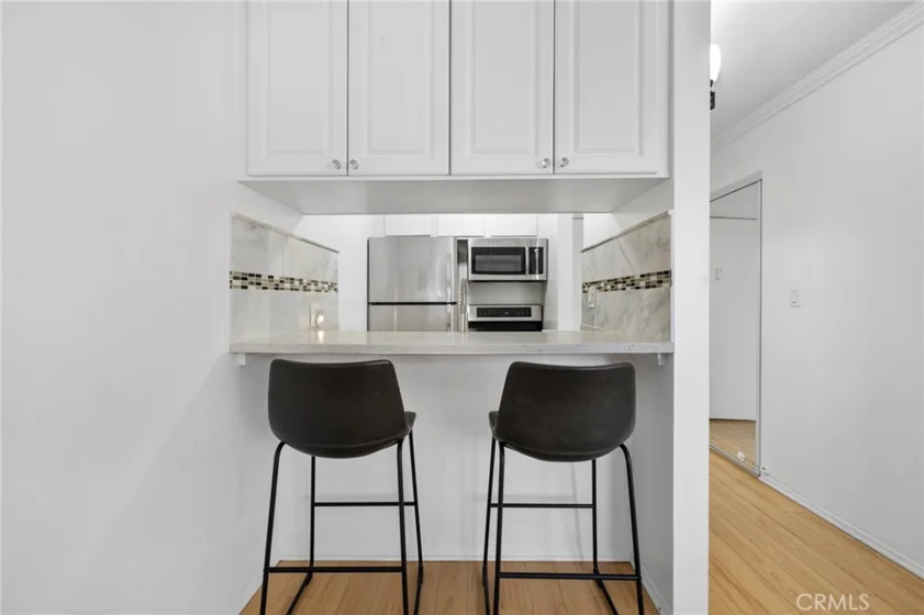525 S Ardmore Avenue #257 photo 35