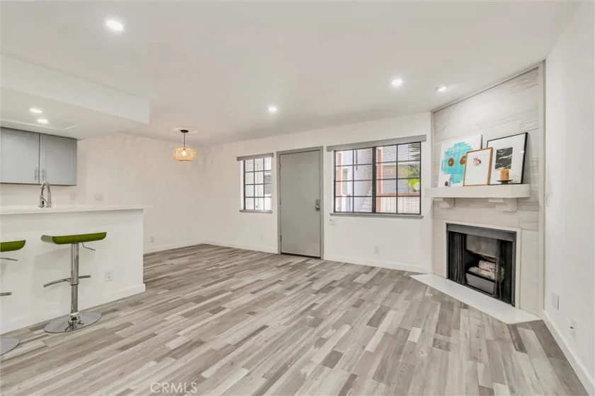 15946 Vanowen Street #110 photo 1