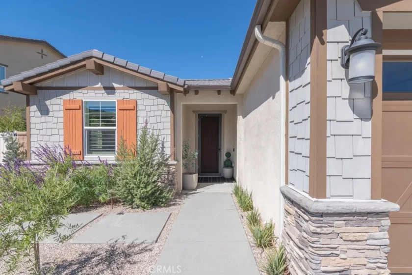 45727 Altree Court photo 2