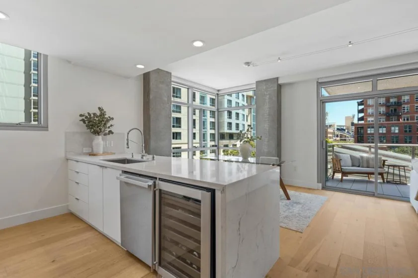 800 The Mark Lane #406 photo 12