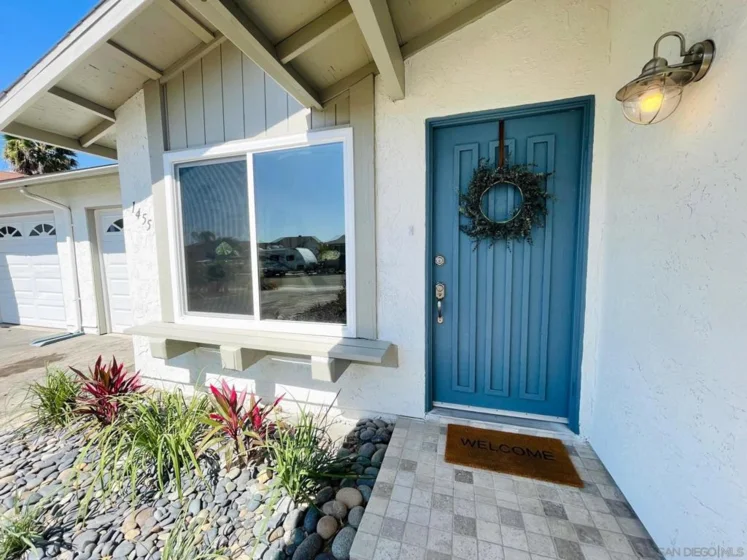 1455 Highridge photo 1