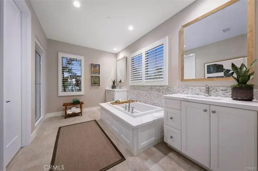 166 Villa Ridge photo 16