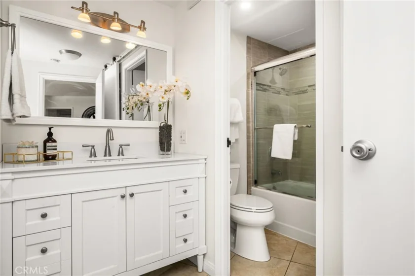 700 E Ocean #706 photo 11