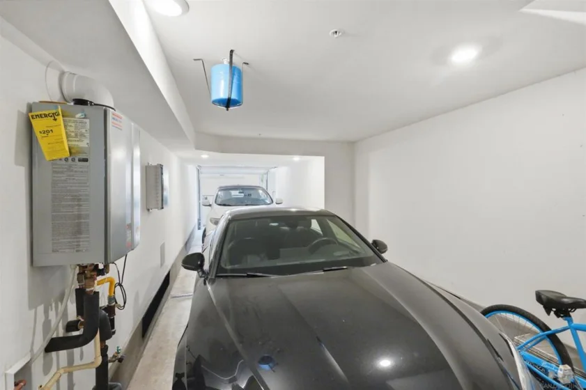 817 Jersey Court photo 31