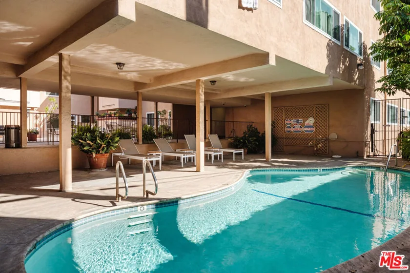 1121 N Olive Drive #210 photo 14
