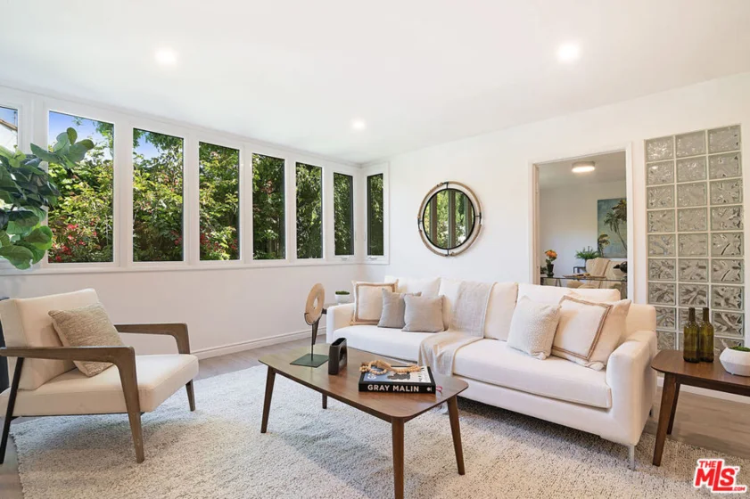 10725 Ohio Avenue #204 photo 1
