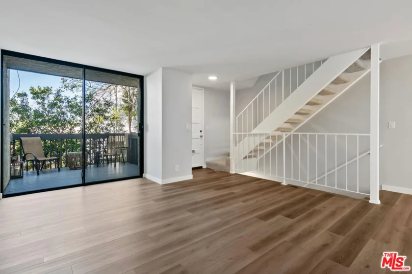 29239 Heathercliff Road #12 photo 7