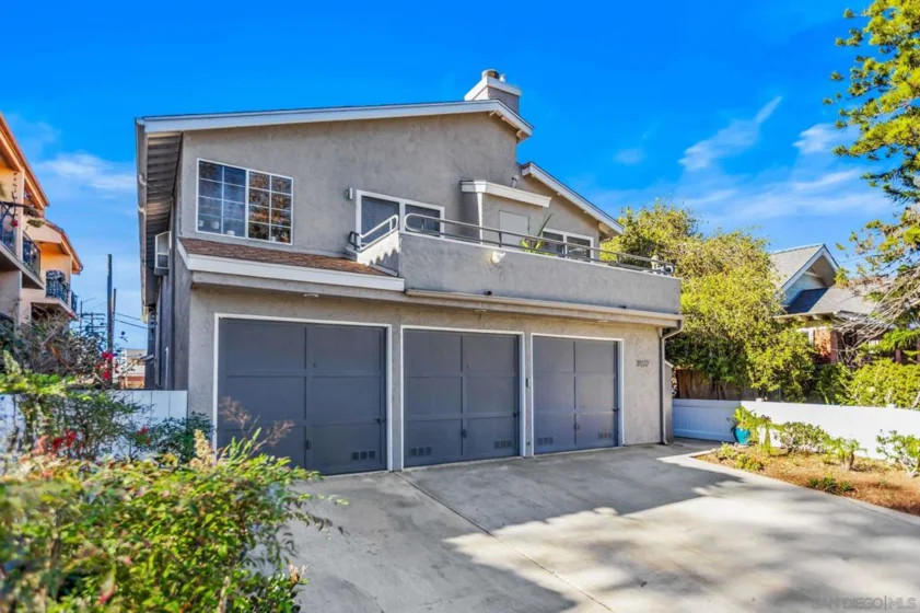 3922 Albatross Street #1 photo 1