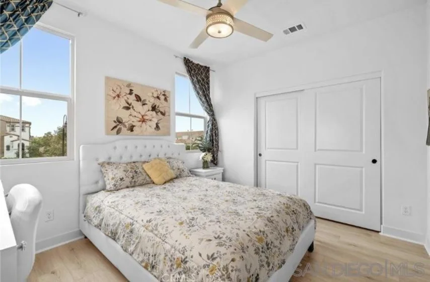 4382 Pacifica Way #1 photo 16