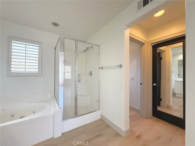 28910 Newport photo 38