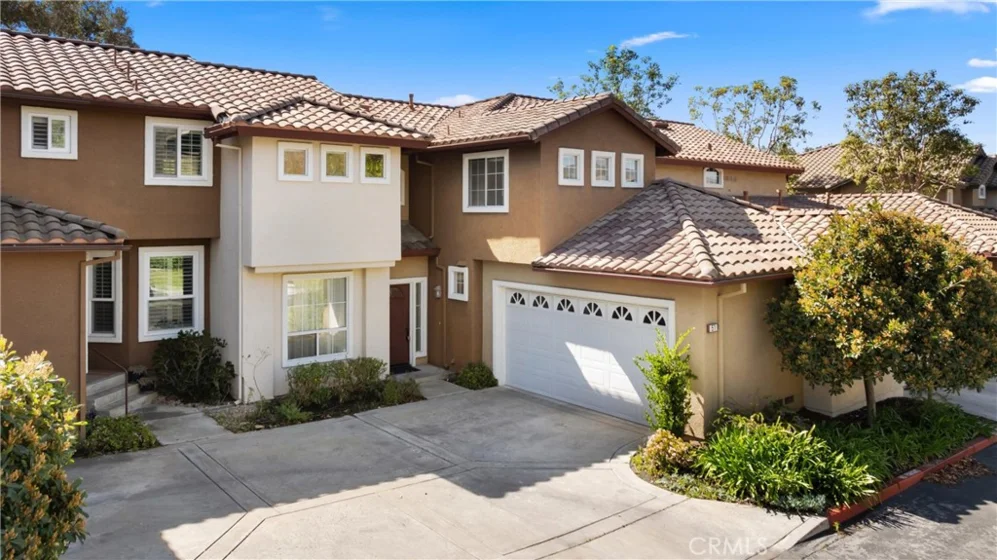 51 Mira Mesa photo 1