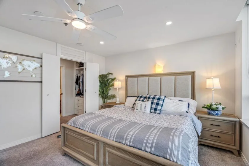 700 W Harbor Drive #705 photo 12