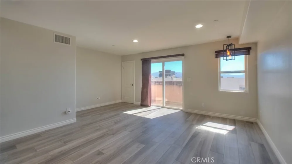 572 E San Jose Avenue #104 photo 36