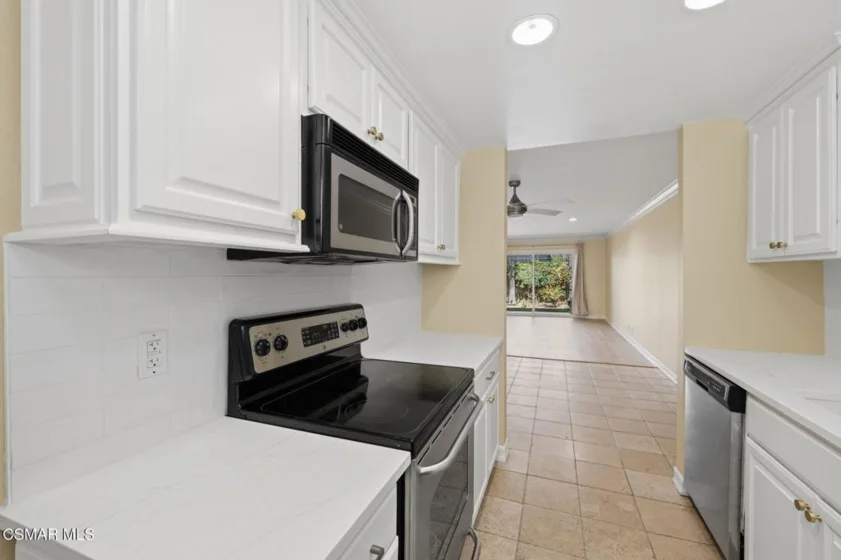 6482 Cavalleri Road photo 10