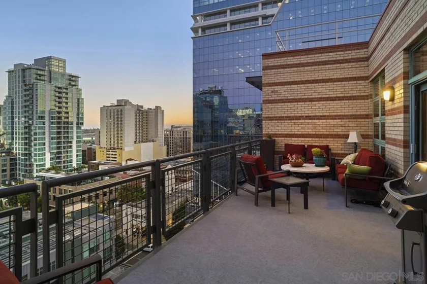 877 Island Avenue #1102 photo 4