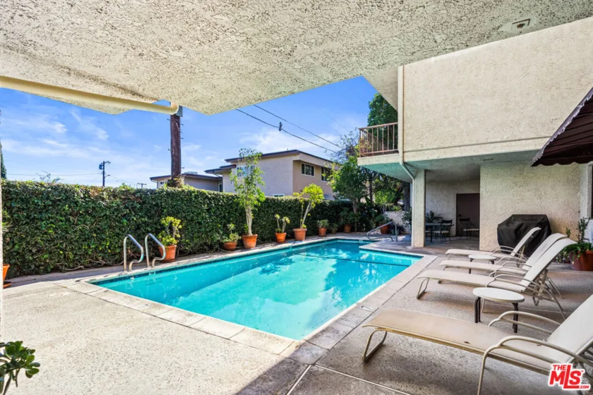 4454 Ventura Canyon Avenue #103 photo 49