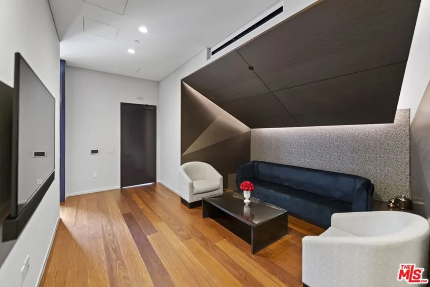 889 Francisco Street #1508 photo 11